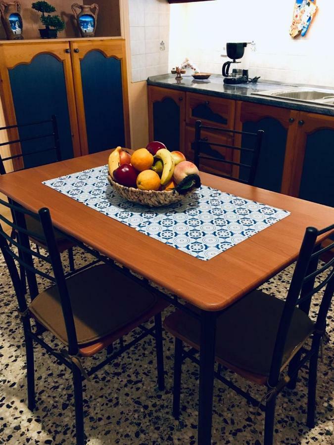 Atlantida Spacious Flat Fíra Kültér fotó