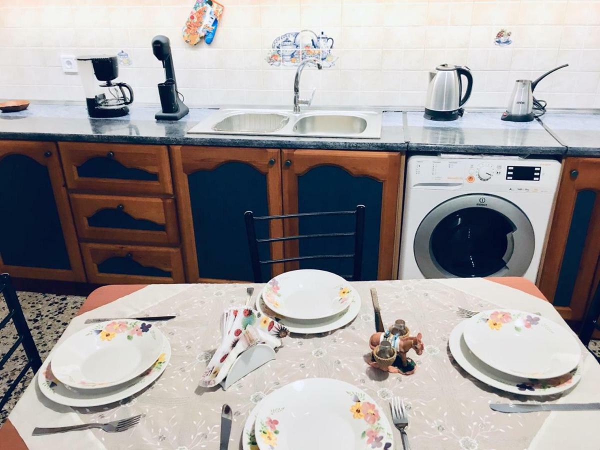 Atlantida Spacious Flat Fíra Kültér fotó